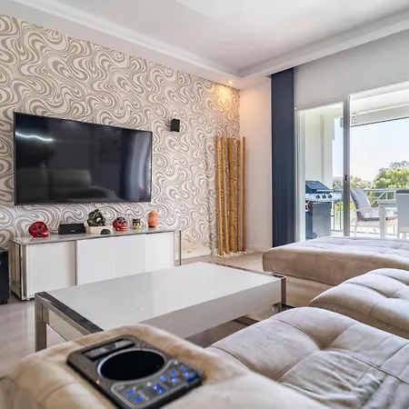 Beautiful In With Wifi Marbella